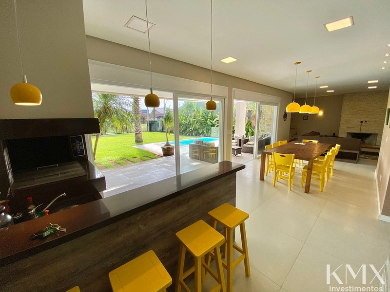 EXCELENTE CASA COM VISTA PARA O MAR À VENDA 🌊🏡: 4ª foto da galeria de imagens do imóvel