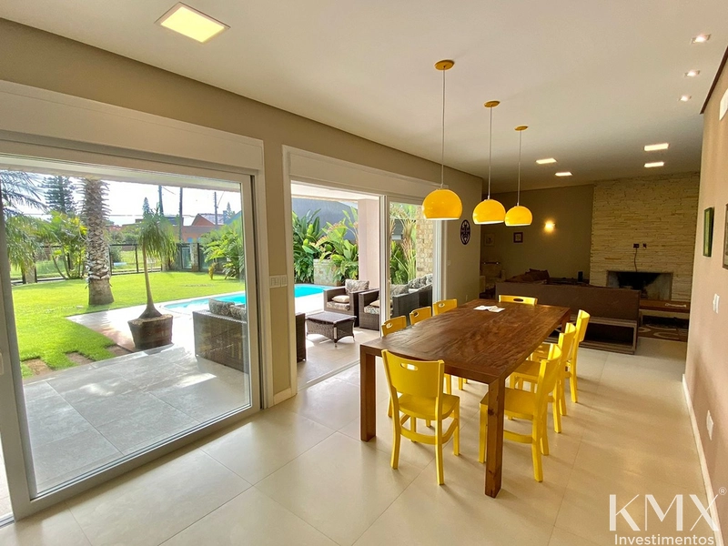 EXCELENTE CASA COM VISTA PARA O MAR À VENDA 🌊🏡: 5ª foto da galeria de imagens do imóvel