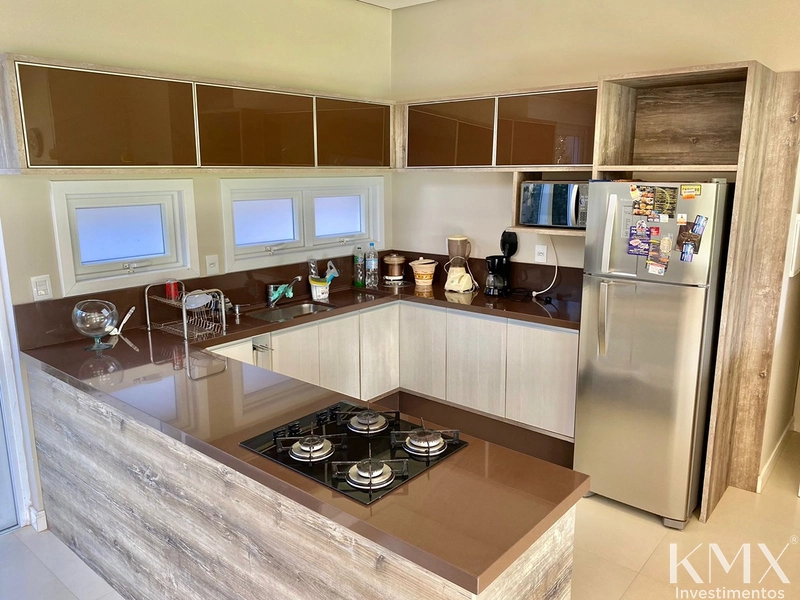 EXCELENTE CASA COM VISTA PARA O MAR À VENDA 🌊🏡: 9ª foto da galeria de imagens do imóvel