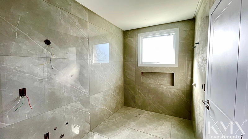 🏡 MANSÃO DE ESQUINA | VISTA PARA A LAGOA DOS QUADROS: 10ª foto da galeria de imagens do imóvel