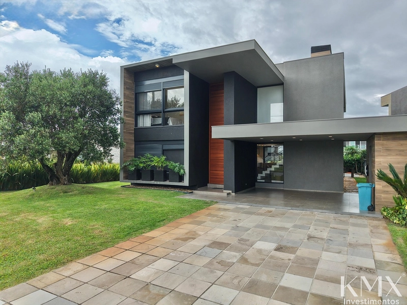 🏡 SOBRADO BEIRA LAGO À VENDA | CONDOMÍNIO ENSEADA: 1ª foto da galeria de imagens do imóvel