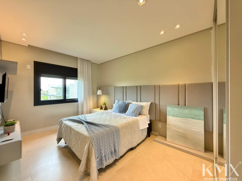 🏡 SOBRADO BEIRA LAGO À VENDA | CONDOMÍNIO ENSEADA: 5ª foto da galeria de imagens do imóvel