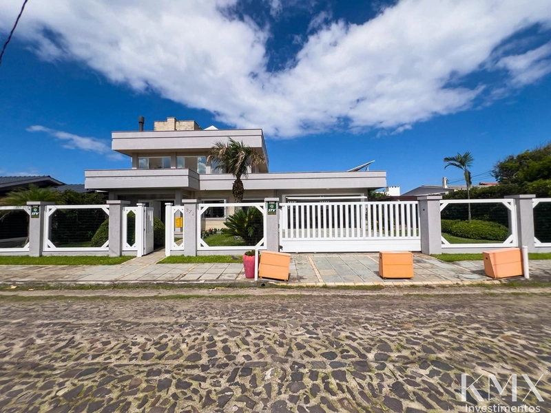 🏡✨ CASA A UMA QUADRA DO MAR COM VISTA : 15ª foto da galeria de imagens do imóvel