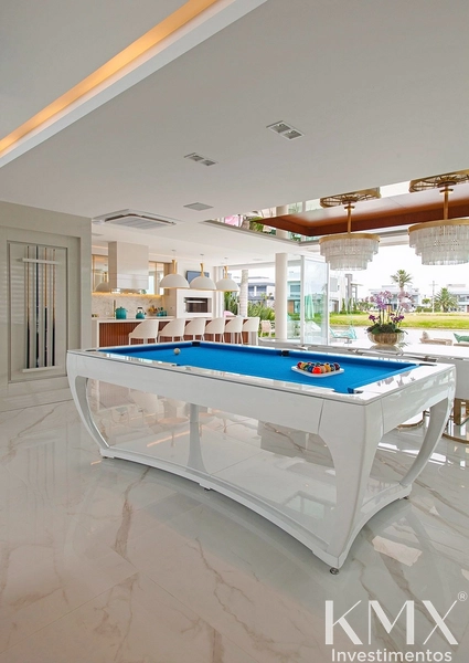 🏡 Casa de Alto Padrão à Beira-Lago: 19ª foto da galeria de imagens do imóvel