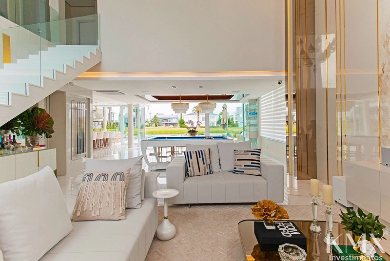 🏡 Casa de Alto Padrão à Beira-Lago: 6ª foto da galeria de imagens do imóvel