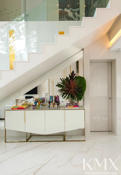 🏡 Casa de Alto Padrão à Beira-Lago: 25ª foto da galeria de imagens do imóvel