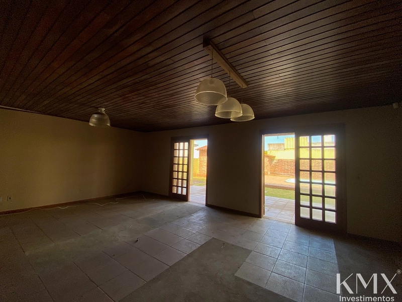 CASA EM BAIRRO COM PISCINA 🏡✨: 6ª foto da galeria de imagens do imóvel