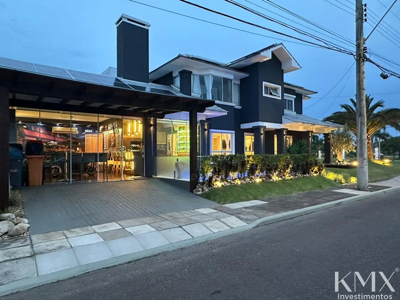 🌟 SOBRADO DE ESQUINA À VENDA NO Condado de Capão 🌟: 4ª foto da galeria de imagens do imóvel