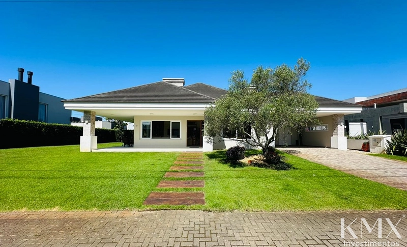 🏡✨ CASA À VENDA NO CONDOMÍNIO DUBAI RESORT: 1ª foto da galeria de imagens do imóvel