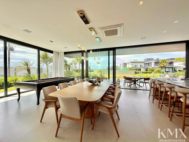 Residência de Alto Padrão – Frente ao Lago | 475m² de Área Construída: 17ª foto da galeria de imagens do imóvel