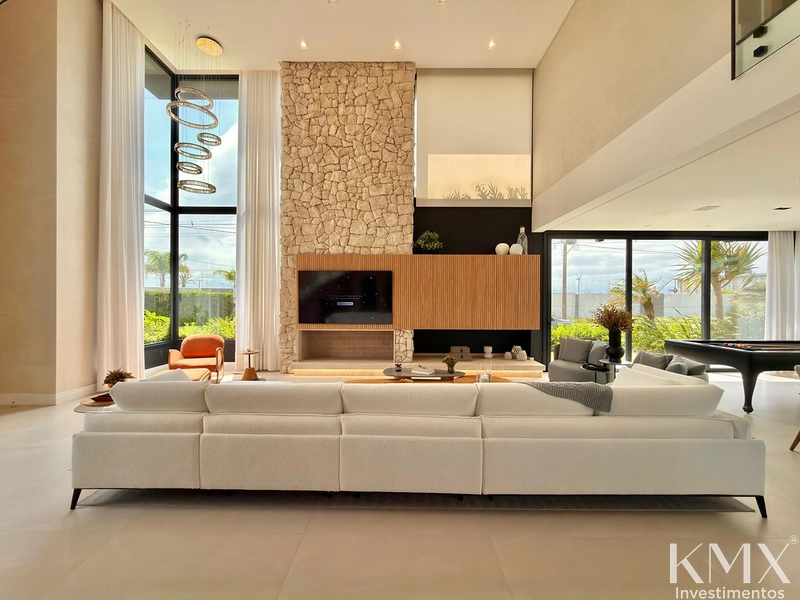 Residência de Alto Padrão – Frente ao Lago | 475m² de Área Construída: 5ª foto da galeria de imagens do imóvel