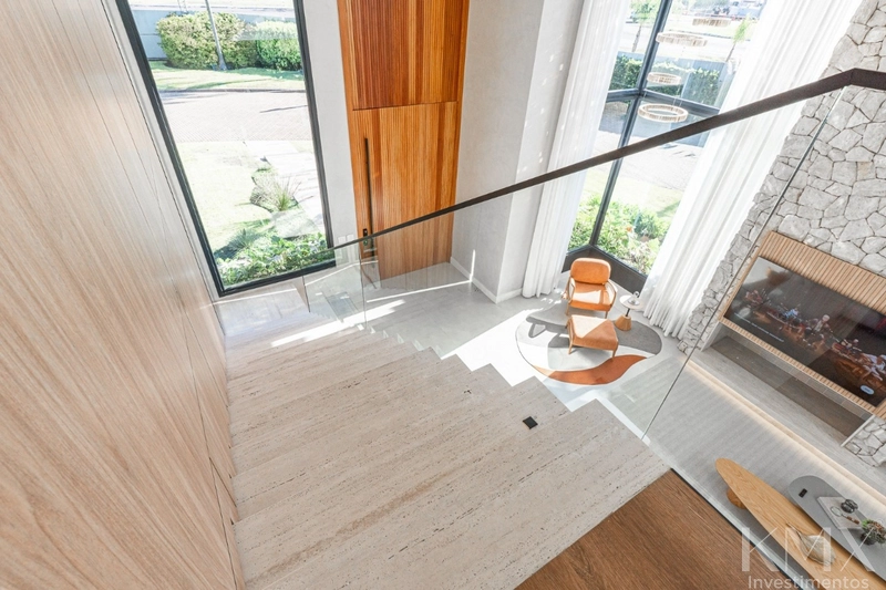 Residência de Alto Padrão – Frente ao Lago | 475m² de Área Construída: 32ª foto da galeria de imagens do imóvel