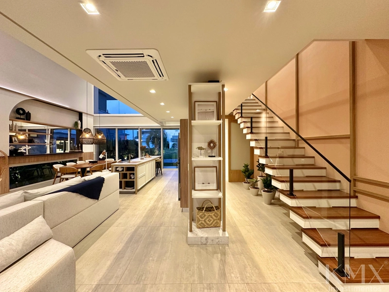 🏡✨ SOBRADO À VENDA NO CONDOMÍNIO CAPÃO ILHAS RESORT: 4ª foto da galeria de imagens do imóvel