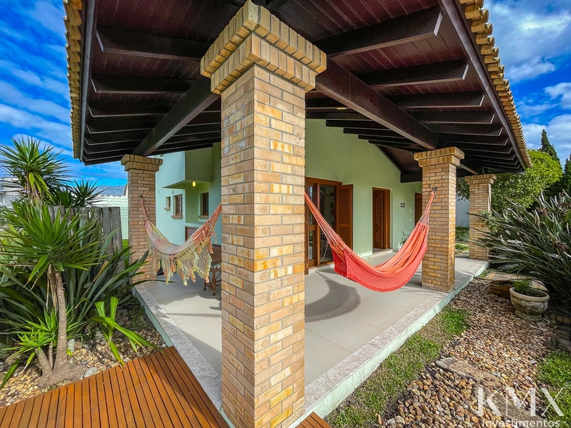 CASA COM VISTA PARA O MAR E LAZER COMPLETO🌊✨: 3ª foto da galeria de imagens do imóvel