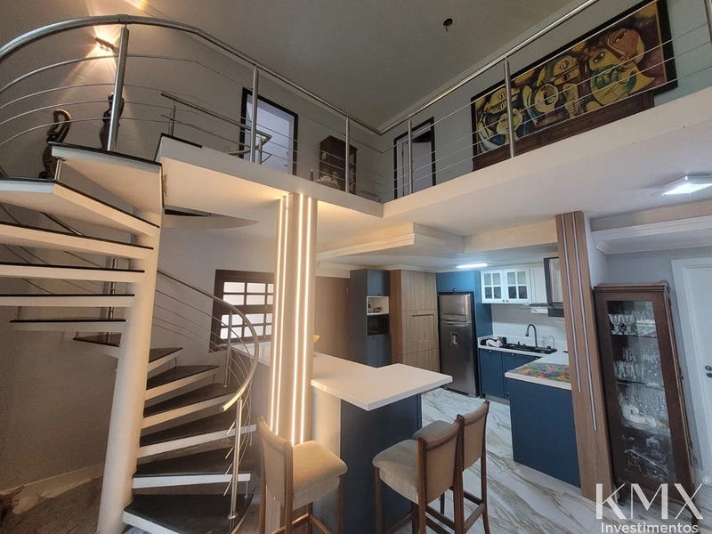 🏡 SOBRADO DE ALTO PADRÃO EM AVENIDA – CONDOMÍNIO CONDADO DE CAPÃO (J1L10): 2ª foto da galeria de imagens do imóvel