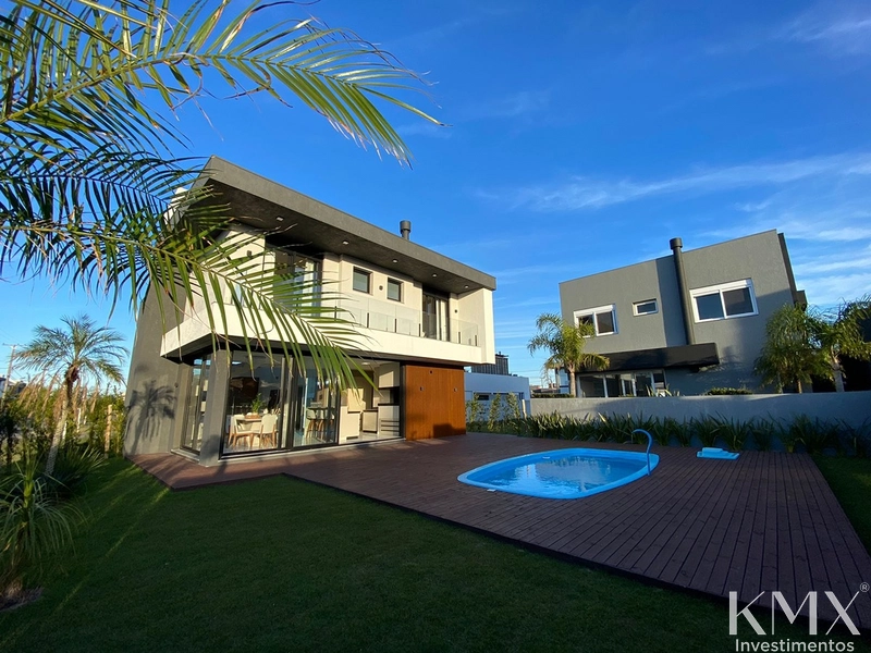 CASA DE ALTO PADRÃO NO CONDOMÍNIO BLUE – XANGRI-LÁ: 24ª foto da galeria de imagens do imóvel