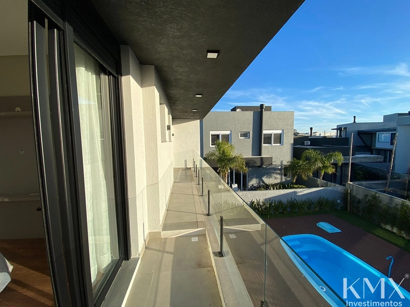 CASA DE ALTO PADRÃO NO CONDOMÍNIO BLUE – XANGRI-LÁ: 21ª foto da galeria de imagens do imóvel