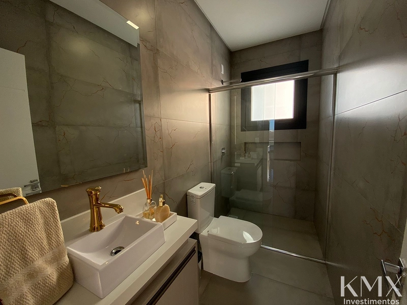 CASA DE ALTO PADRÃO NO CONDOMÍNIO BLUE – XANGRI-LÁ: 37ª foto da galeria de imagens do imóvel