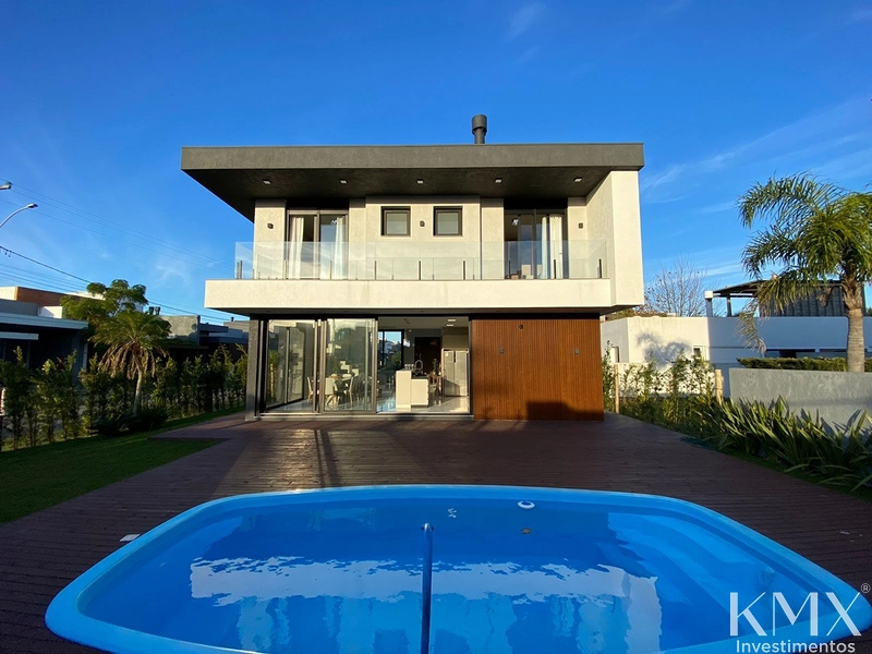 CASA DE ALTO PADRÃO NO CONDOMÍNIO BLUE – XANGRI-LÁ: 27ª foto da galeria de imagens do imóvel