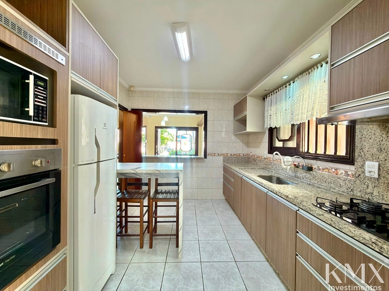 🏡 ENCANTE-SE COM ESTE LINDO IMÓVEL COM PISCINA E ÁREA GOURMET! ✨: 12ª foto da galeria de imagens do imóvel