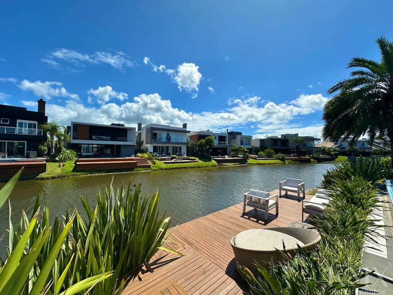 Sobrado no Condomínio Malibu, Xangri-Lá.: 7ª foto da galeria de imagens do imóvel