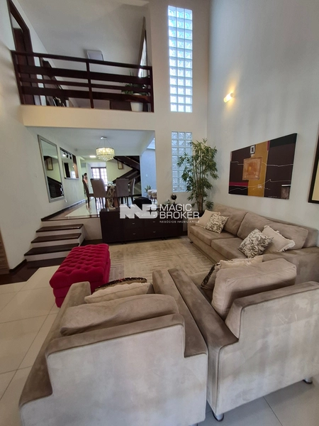 RESIDÊNCIA EXCLUSIVA COM LAZER PRIVATIVO | HUGO LANGE | CURITIBA Arquitetura integrada | Terreno amplo | Experiência de alto padrão: 19ª foto da galeria de imagens do imóvel