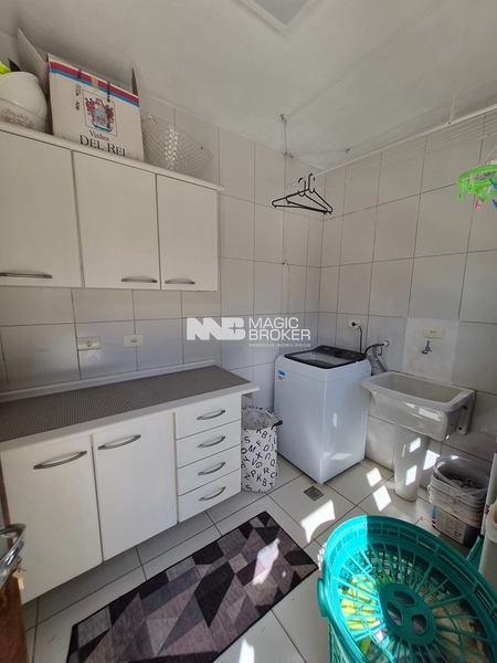 RESIDÊNCIA EXCLUSIVA COM LAZER PRIVATIVO | HUGO LANGE | CURITIBA Arquitetura integrada | Terreno amplo | Experiência de alto padrão: 14ª foto da galeria de imagens do imóvel