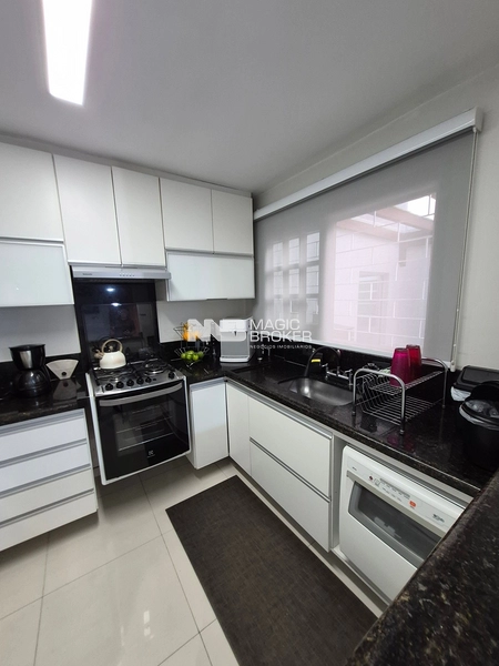 RESIDÊNCIA EXCLUSIVA COM LAZER PRIVATIVO | HUGO LANGE | CURITIBA Arquitetura integrada | Terreno amplo | Experiência de alto padrão: 26ª foto da galeria de imagens do imóvel