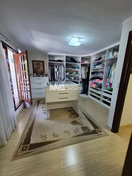 RESIDÊNCIA EXCLUSIVA COM LAZER PRIVATIVO | HUGO LANGE | CURITIBA Arquitetura integrada | Terreno amplo | Experiência de alto padrão: 40ª foto da galeria de imagens do imóvel