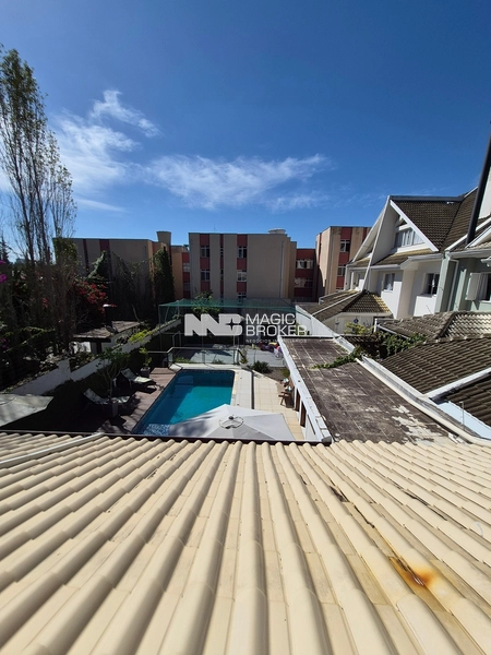 RESIDÊNCIA EXCLUSIVA COM LAZER PRIVATIVO | HUGO LANGE | CURITIBA Arquitetura integrada | Terreno amplo | Experiência de alto padrão: 33ª foto da galeria de imagens do imóvel