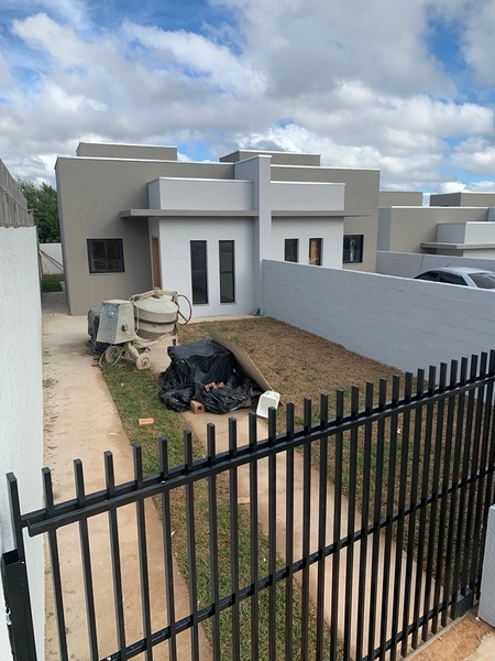 Casa em Colombo : 3ª foto da galeria de imagens do imóvel