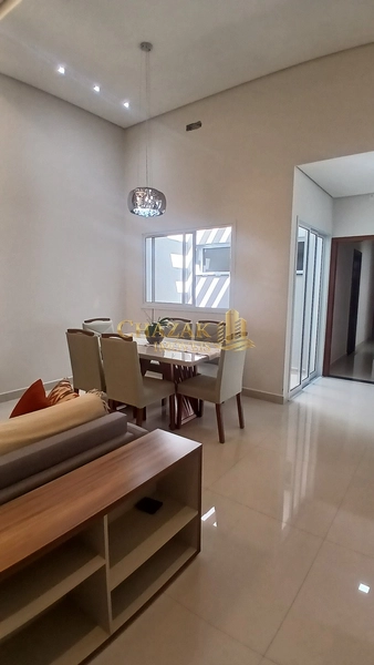 CASA À VENDA CONDOMÍNIO RESIDENCIAL MANTOVA: 2ª foto da galeria de imagens do imóvel