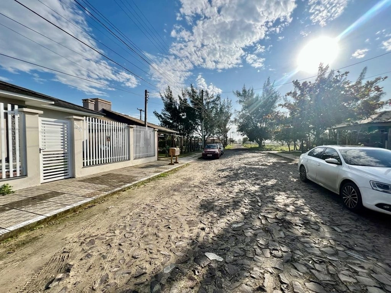 CASA TÉRREA TRÊS DORMITÓRIOS EM CAPÃO DA CANOA: 16ª foto da galeria de imagens do imóvel