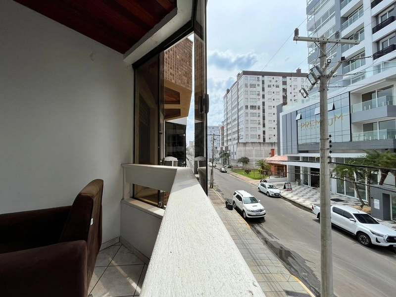 Apartamento sacada de frente com 02 dormitórios centro Capão: 3ª foto da galeria de imagens do imóvel