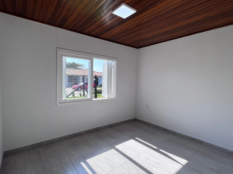 Casa 4 dormitórios, piscina, pátio, próximo do mar em Xangri-lá: 8ª foto da galeria de imagens do imóvel