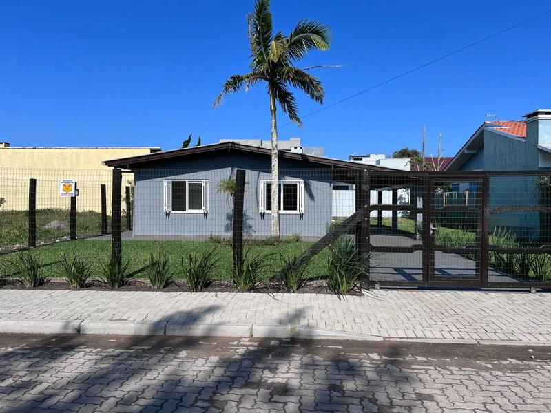 Casa 4 dormitórios, piscina, pátio, próximo do mar em Xangri-lá: 5ª foto da galeria de imagens do imóvel