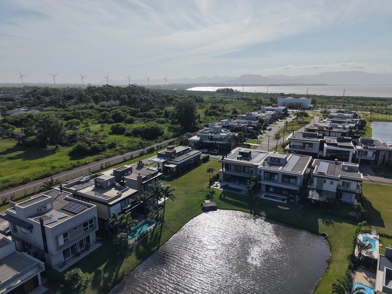 LOTE À VENDA COM VISTA PARA O LAGO CONDOMÍNIO CAPÃO ILHAS RESORT: 2ª foto da galeria de imagens do imóvel