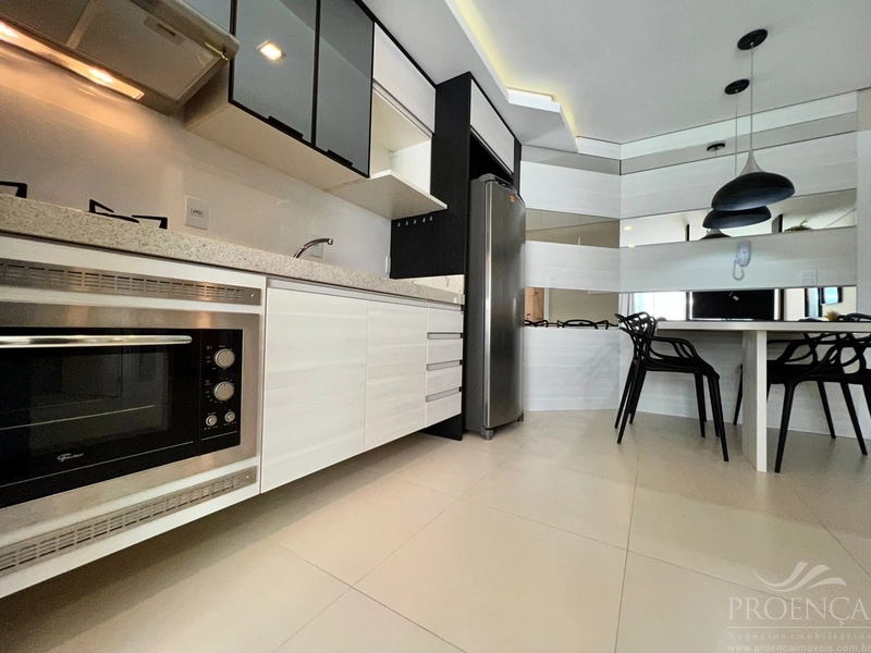 Um espetáculo de apartamento, localização perfeita junto ao mar.: 6ª foto da galeria de imagens do imóvel
