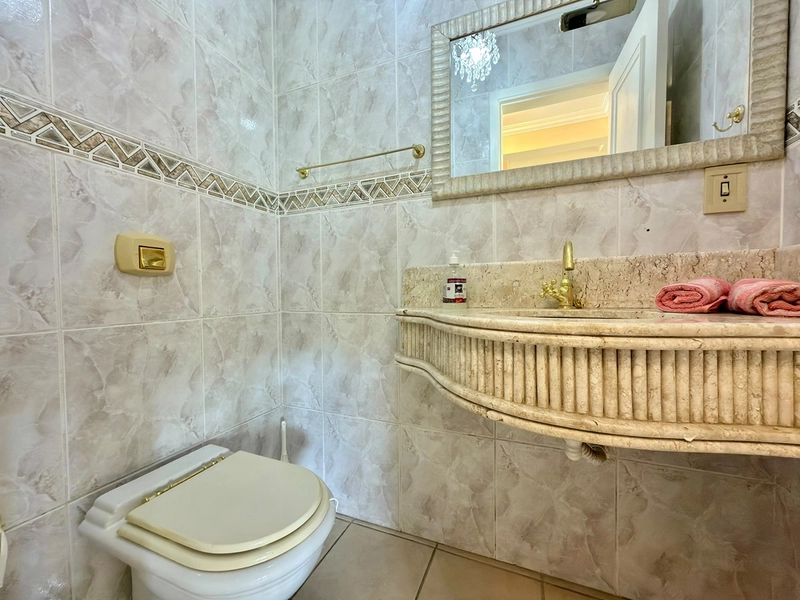 CASA À VENDA EM ATLÂNTIDA! 2 LOTES • 1.200 M² DE TERRENO • 4 SUÍTES: 19ª foto da galeria de imagens do imóvel