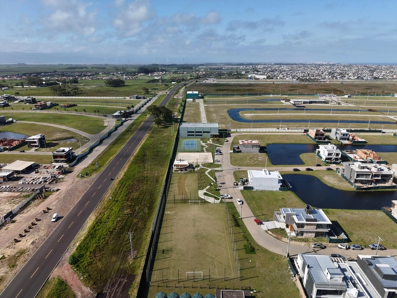 CONDOMÍNIO ZEN - SOBRADO BEIRA LAGO À VENDA: 1ª foto da galeria de imagens do imóvel