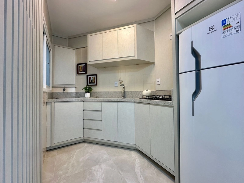 Apartamento 1 dormitório, mobiliado e decorado a 1 quadra do mar!: 4ª foto da galeria de imagens do imóvel