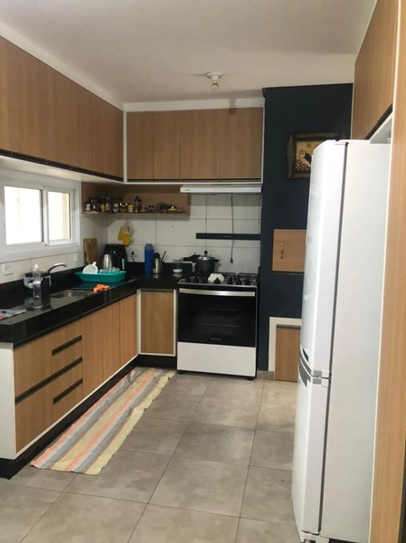 casa geminada na Avenida! Apenas R$460mil!: 3ª foto da galeria de imagens do imóvel