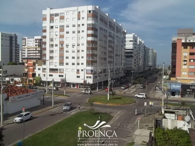Apartamento 2 dormitórios de frente ampla sacada.: 1ª foto da galeria de imagens do imóvel