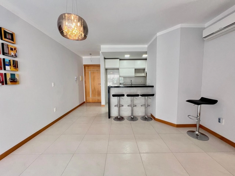 apartamento 2 dormitórios, 1suíte, box+depósito, 2quadras do mar: 1ª foto da galeria de imagens do imóvel