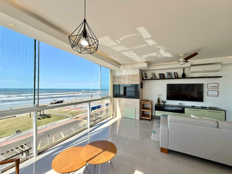 APARTAMENTO À VENDA EM CAPÃO DA CANOA! 3 SUÍTES • 114 M² • BEIRA-MAR: 3ª foto da galeria de imagens do imóvel