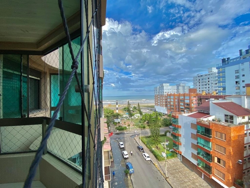 Apartamento junto a Praça do Mini Golf e com vista eterna para o mar!: 21ª foto da galeria de imagens do imóvel