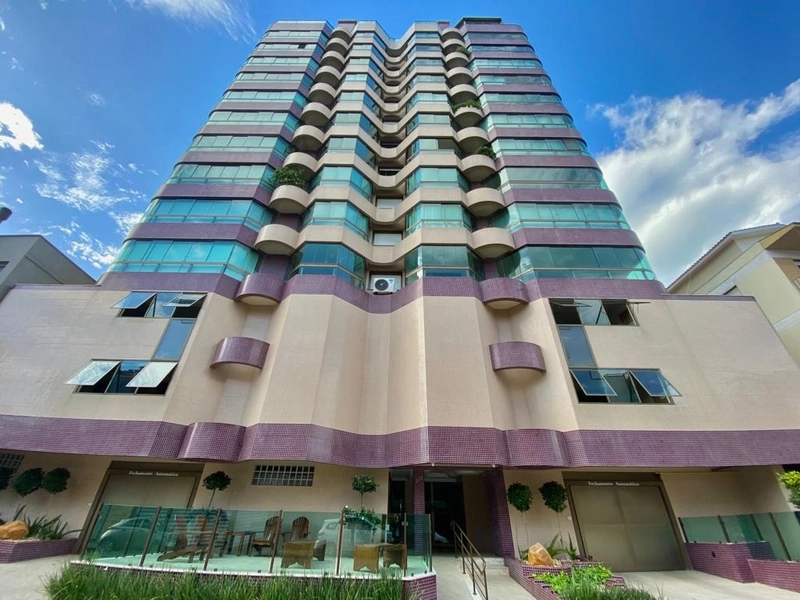 Apartamento junto a Praça do Mini Golf e com vista eterna para o mar!: 2ª foto da galeria de imagens do imóvel