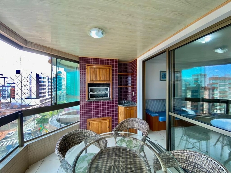 Apartamento junto a Praça do Mini Golf e com vista eterna para o mar!: 10ª foto da galeria de imagens do imóvel