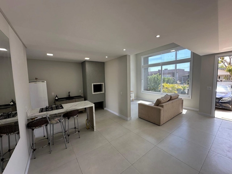 CASA À VENDA EM XANGRI-LÁ – BAIRRO NOIVA DO MAR: 3ª foto da galeria de imagens do imóvel