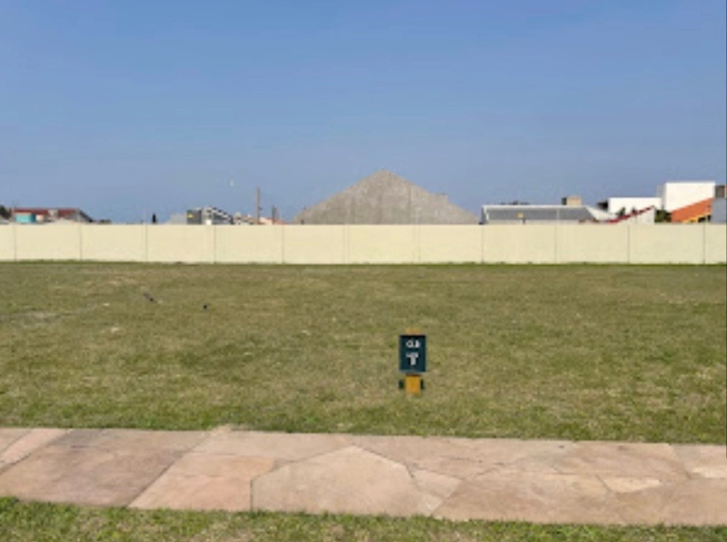 Raridade no Condomínio Los Cobos!  Lindo lote com 450mts²!: 1ª foto da galeria de imagens do imóvel